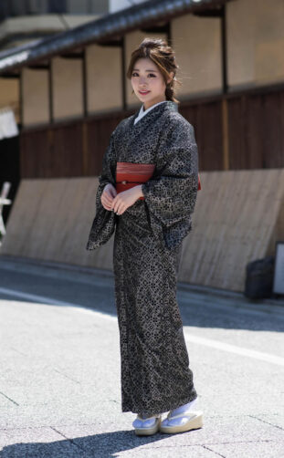 Elegant Black All-Lace Kimono
