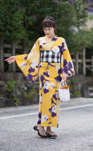 Unique Yellow Yukata with a Flower Pattern