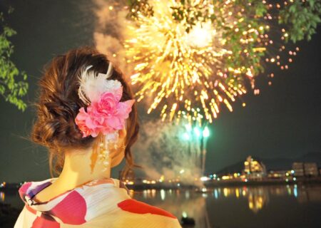 [2022] 3 popular Kyoto fireworks festivals to go to in yukata