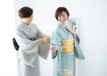 You can fix your kimono by yourself! Explaining how to fix loose clothes