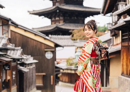 A classic for school trips! A tourist spot in Kyoto where kimonos fit well/Kiyomizu-dera Temple