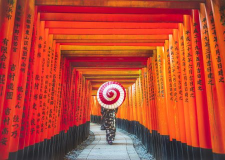 Spots you want to go to in Kyoto for New Year’s kimono rental / “Fushimi Inari Taisha”, 10 minutes by train from Gion