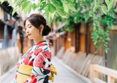 Rent a yukata and enjoy a retro experience in Gion, Kyoto