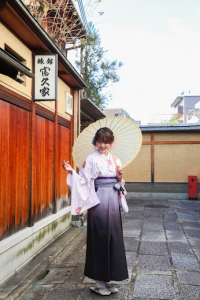 卒業シーズン　女性袴のご紹介