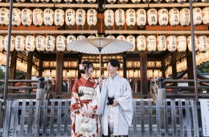 Kimono rental in Kyoto｜Experience Japan Kyoto Through Kimono｜Start the New Year in Kimono | Kyoto Hatsumode near Yasaka Shrine