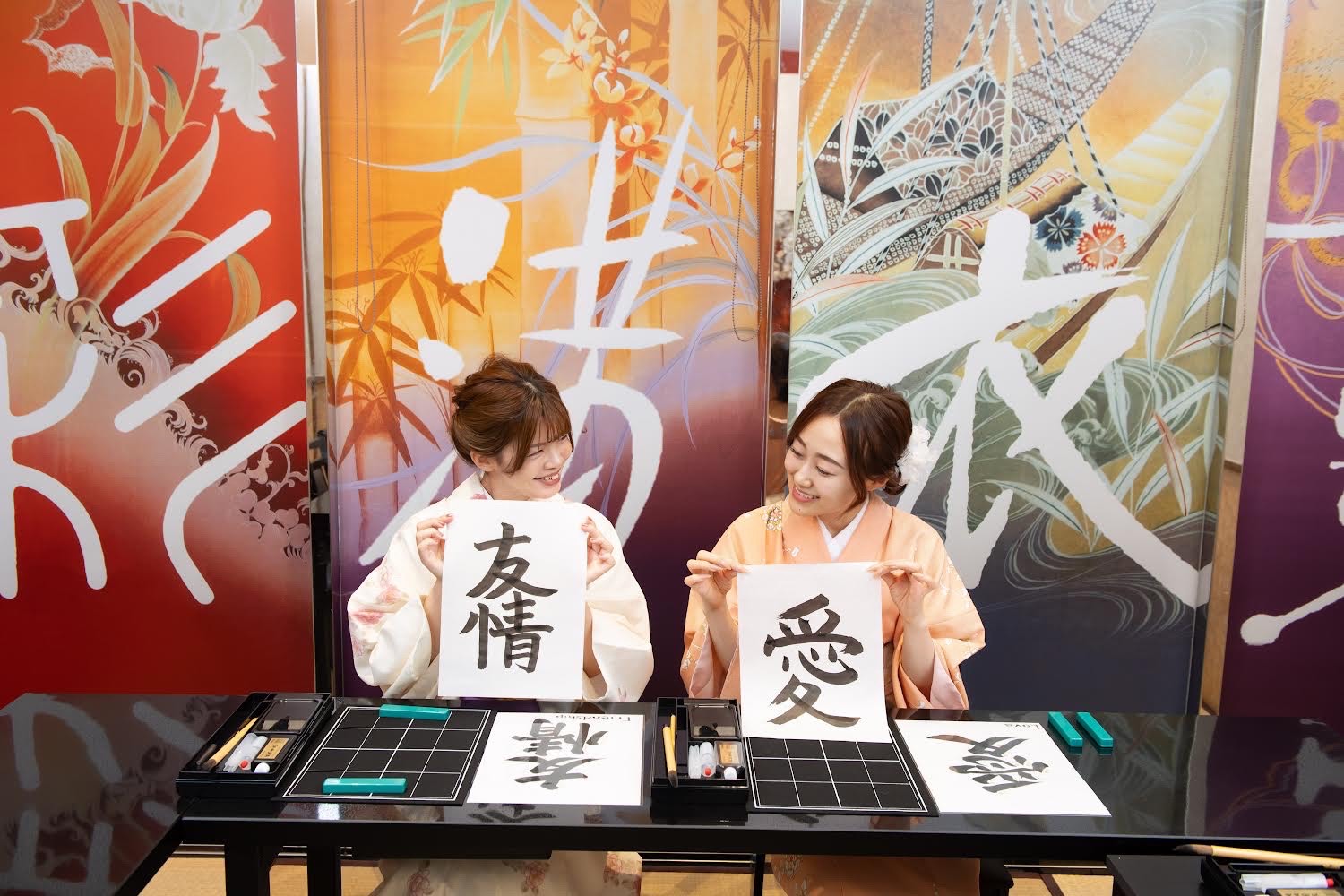 Nara in Kimono rental | Experience Japan through Tea Ceremony Activities｜Calligraphy and Kimono Experience