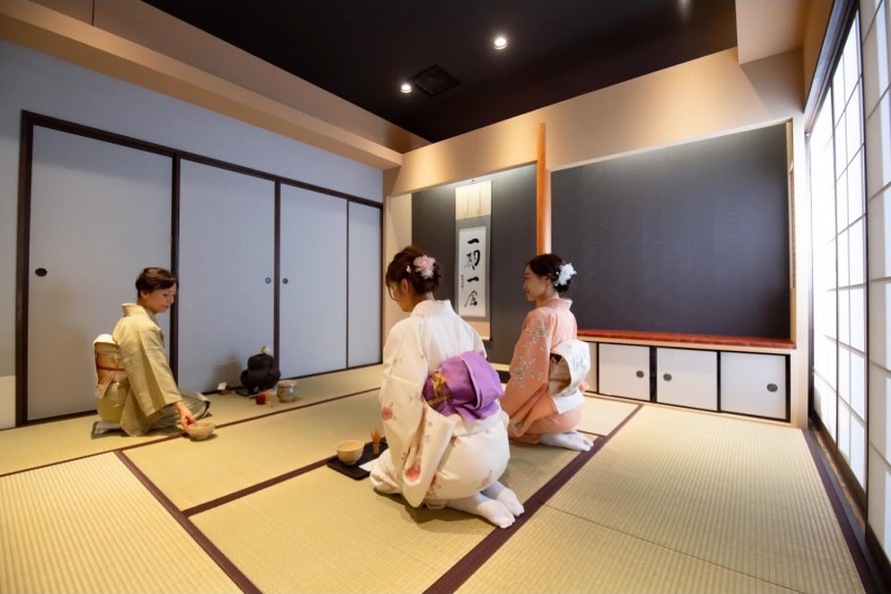 Nara in Kimono rental | Experience Japan through Tea Ceremony Activities|Tea Ceremony and Kimono Experience