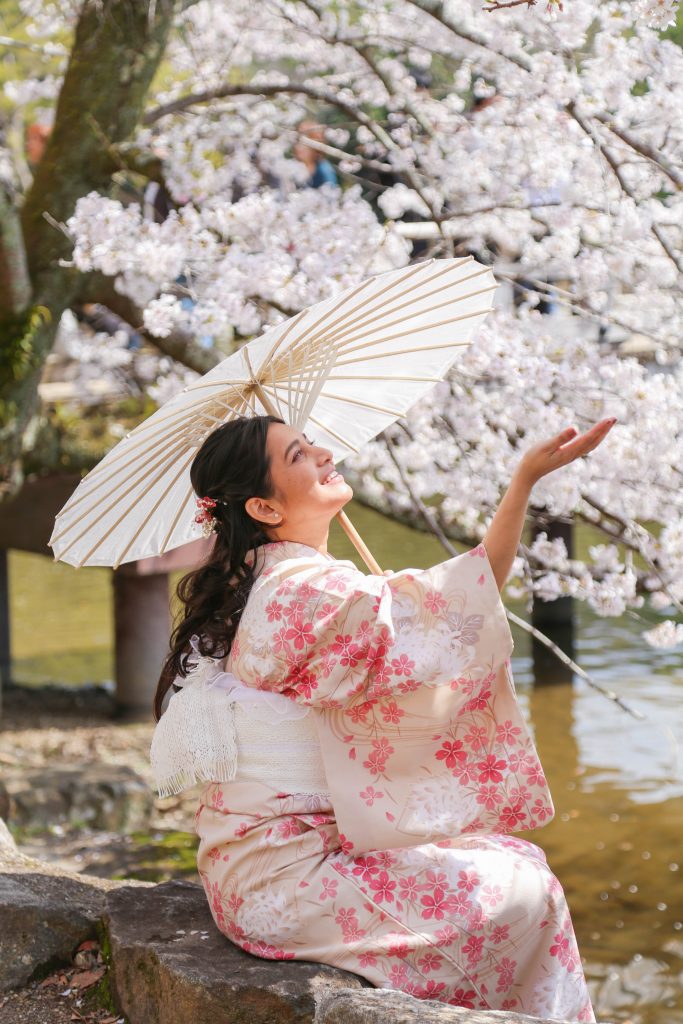 奈良で 着物レンタル 和文化体験 ロケーション撮影|わぷらす奈良|桜直前🌸静かな奈良公園で楽しむ着物フォト体験📸👘 |開花前〜咲き始めも楽しめる春の奈良散策